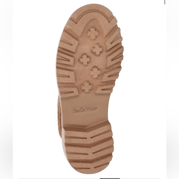 Bella Vita Women's Gable Block Heel Booties - Picture 6 of 12